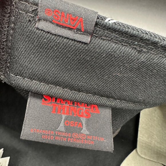 Vans Stranger Things Sketch Pill Box Hat Cap Limited Edition OS Lenticular Patch - Picture 7 of 12